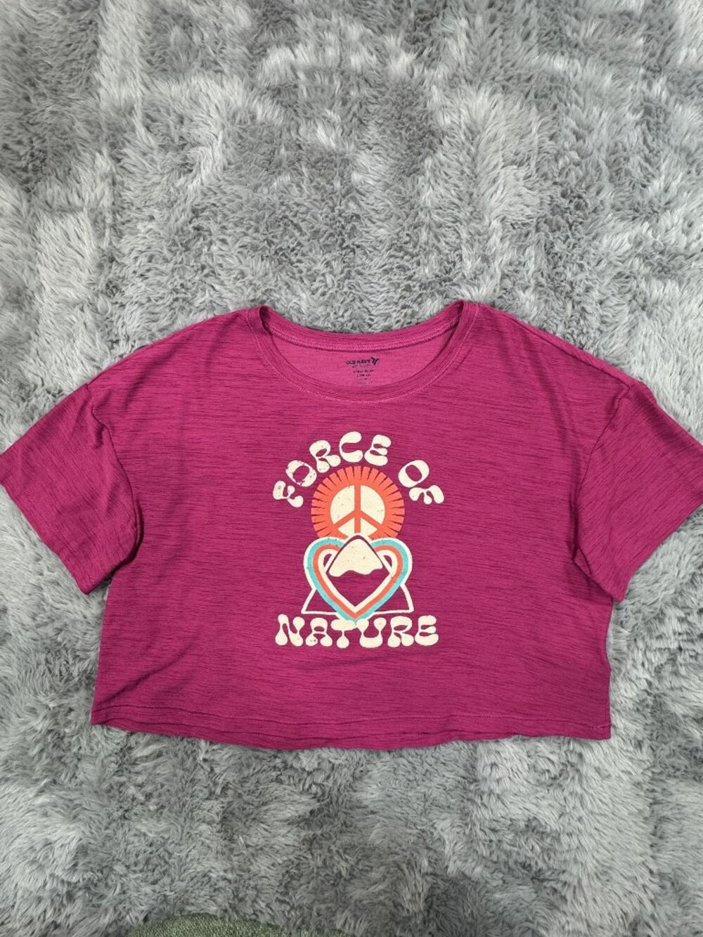 Old Navy Active Girls Size 10-12 Large Cropped Top Force Of Nature Peace Heart